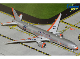 Boeing 777 300ER Commercial Aircraft American Airlines Flagship DFW N735AT Silver with Orange Stripes 1/400 Diecast Model Airplane GeminiJets GJAAL2406