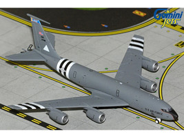 Boeing KC 135R Stratotanker Aircraft Illinois Air National Guard United States Air Force 63 7981 Gray Gemini Macs Series 1/400 Diecast Model Airplane GeminiJets GMUSA158