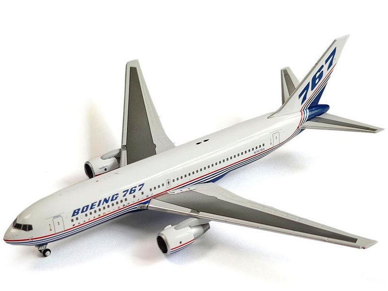 Boeing 767 200 Commercial Aircraft Boeing House Livery N767BA White with Blue and Red Stripes 1/400 Diecast Model Airplane V1:400 400016
