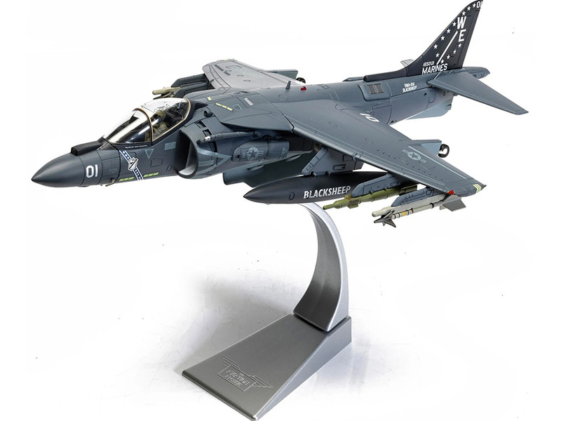 McDonnell Douglas AV 8B Harrier II Plus Aircraft 165001 01 VMA 214 Black Sheep MCAS Yuma 2019 United States Marine Corps The Aviation Archive Series 1/48 Diecast Model Corgi AA29303