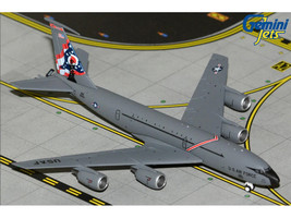 Boeing KC 135R Stratotanker Aircraft Ohio Air National Guard United States Air Force 63 8013 Gray Gemini Macs Series 1/400 Diecast Model Airplane GeminiJets GMUSA161