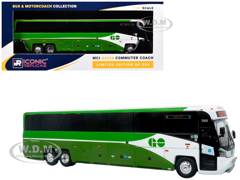 MCI D4520 Commuter Coach Bus GO Transit Green and White The Bus & Motorcoach Collection Limited Edition to 504 pieces Worldwide 1/87 (HO) Diecast Model Iconic Replicas 87-0657
