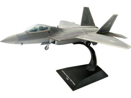 Lockheed Martin F 22A Raptor Aircraft 1st FW 94th FS United States Air Force 1/72 Diecast Model Militaria Die Cast 24222-05