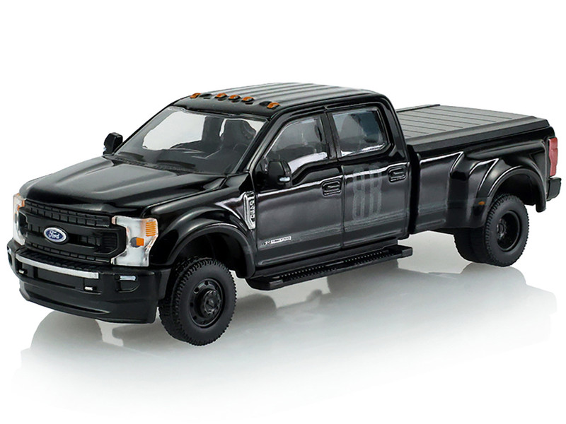 2020 Ford F 450 XL Super Duty Pickup Truck Black Black Bandit Series 31 1/64 Diecast Model Car Greenlight 28190F