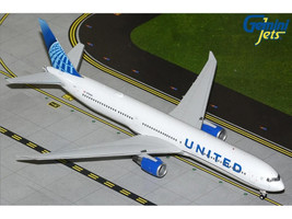 Boeing 767 400 Commercial Aircraft United Airlines N76064 White with Blue Tail Graphics "Gemini 200" Series 1/200 Diecast Model Airplane GeminiJets G2UAL1445