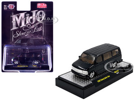 1995 Chevrolet Astro Van Slow & Low Black Limited Edition to 6720 pieces Worldwide 1/64 Diecast Model Car M2 Machines 31500-MJS102