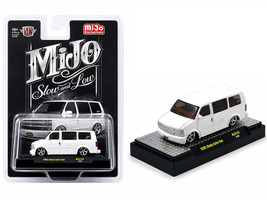 1995 Chevrolet Astro Van Slow & Low White Limited Edition to 6720 pieces Worldwide 1/64 Diecast Model Car M2 Machines 31500-MJS103