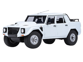 Lamborghini LM002 Bianco Polo Park White 1/18 Model Car Autoart 74549