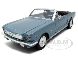 1964 1/2 Ford Mustang Convertible Blue 1/24 Diecast Model Car Motormax 73212