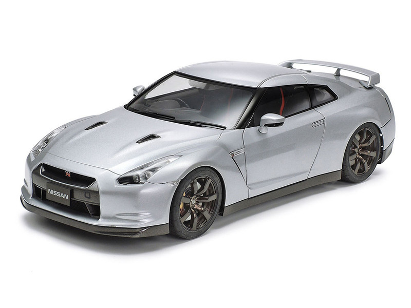 Model Kit Nissan GT R R35 1/24 Scale Model Tamiya TAM-24300