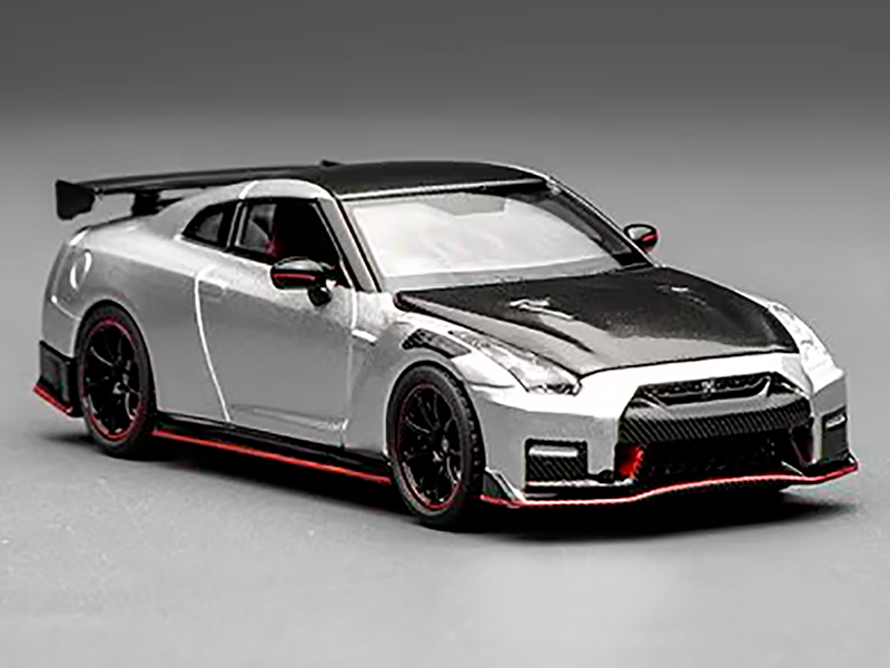 2022 Nissan GT R Nismo R35 RHD Right Hand Drive Ultimate Metal Silver Metallic with Carbon Hood and Top Senior 64 Series 1/64 Diecast Model Car MotorHelix M63523