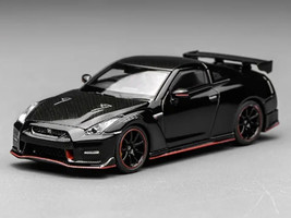 2022 Nissan GT R Nismo R35 RHD Right Hand Drive Meteor Flake Black Pearl with Carbon Hood and Top Senior 64 Series 1/64 Diecast Model Car MotorHelix M63524