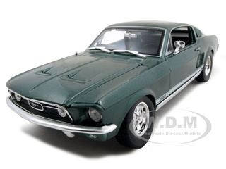 ミニカー 1967 Ford Mustang 1/18 Amazon.com: Maisto – 31166bk – 1967 Ford Mustang Fastback 1/18