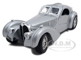 Bugatti Atlantic Silver 1/24 Diecast Car Model BBurago 22092