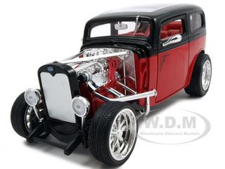 1931 Ford Model A Custom Red/Black Custom 1/18 Diecast Model Car Road Signature 92849