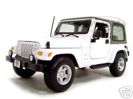 Jeep Wrangler Sahara White 1/18 Diecast Model Car Maisto 31662
