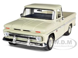 1/24 MOTORMAX 1966 Chevrolet C10 Fleetside Pickup Top White Diecast Blue 73355 
