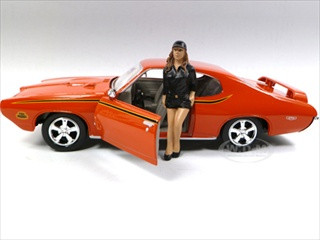 Car Model Sue Figure For 1:24 Scale Diecast Car Models American Diorama 23837