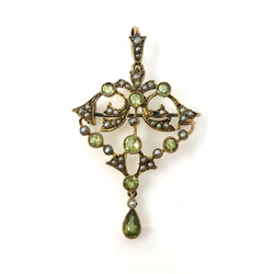 Antique English 9 Karat Gold Peridot and Seed Pearl Pendant Necklace.