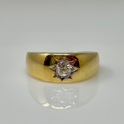 Antique English 18 Karat Yellow Gold Diamond Hallmarked Ring