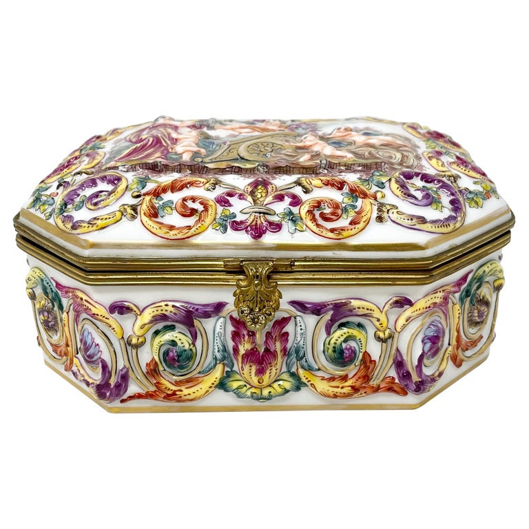 Antique Italian Capo di Monte Hand-Painted Porcelain Jewel Box