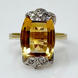 Estate 14 Karat Gold Citrine & Diamond Ring.