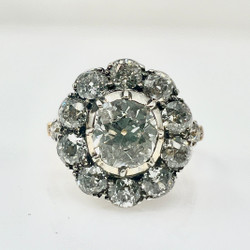 Estate Diamond Cluster Ring.