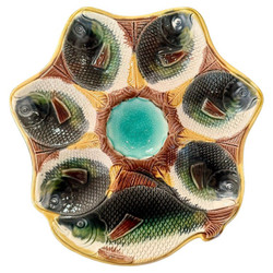 Rare Antique English "Adams & Bromley" Majolica Porcelain Fish-Heads with Large Cracker Well Design Oyster Plate, Circa 1880.