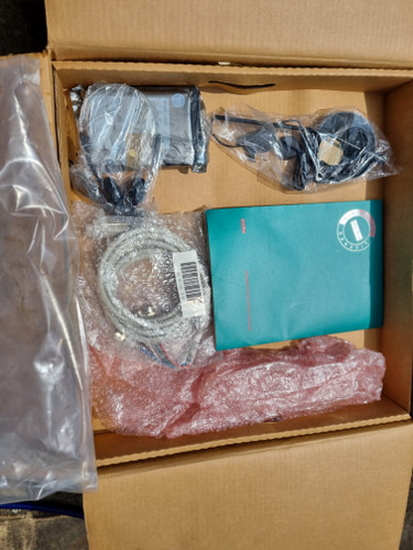 RZ26L shown in top left corner of photo in this box, unused, 
An optional extra for AlphaStation 200 4/233