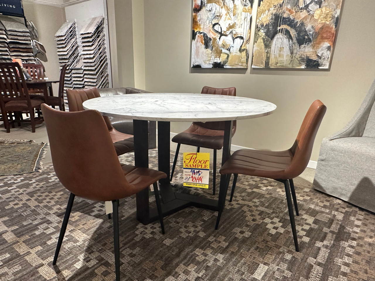 48 In. Round Dining Table & Chairs Slater's Home Furnishings Modesto