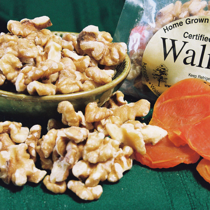 Naturally Grown Walnuts (Bulk)