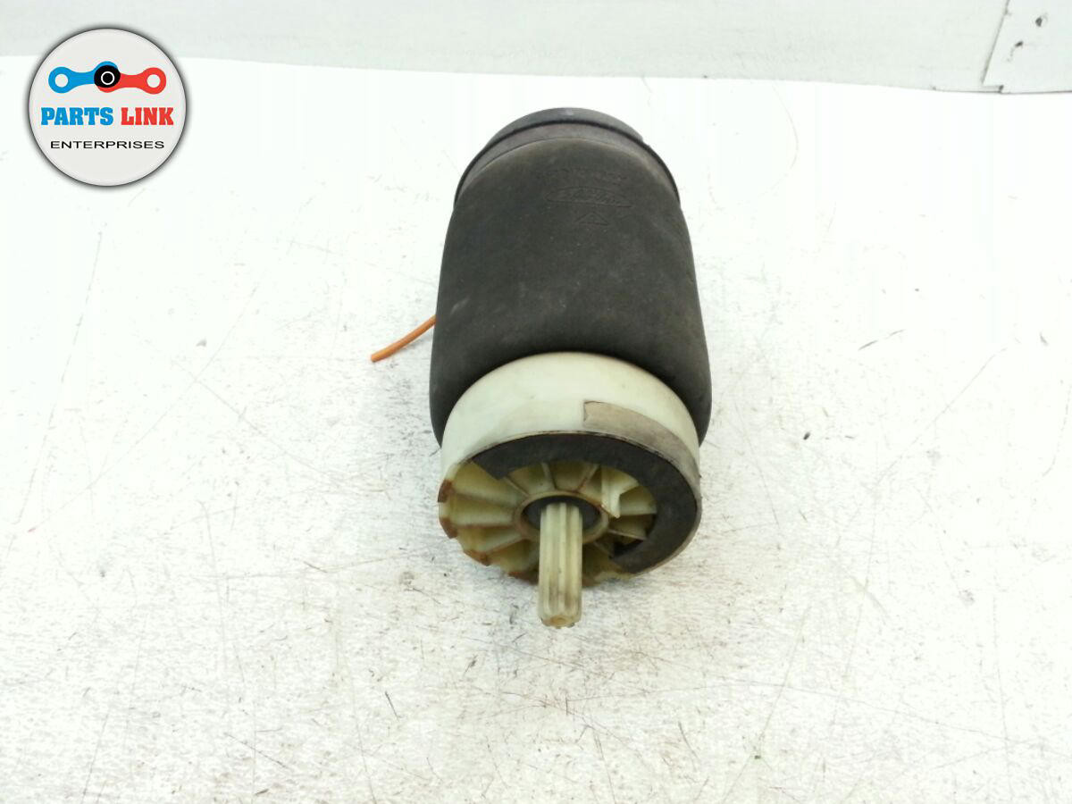 range rover 2 in 1 suitcase and ride on