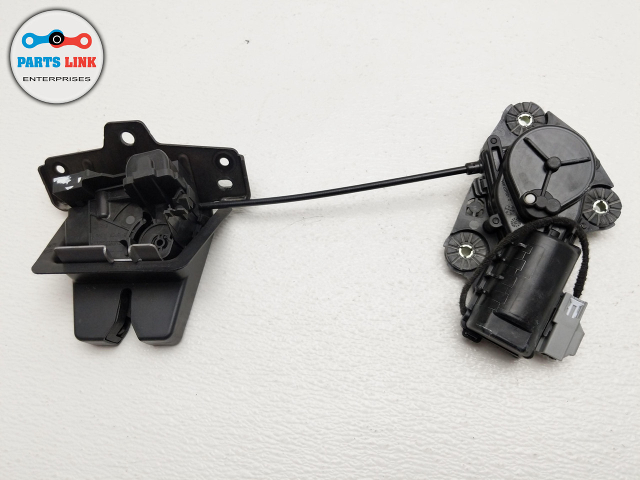20162018 VOLVO XC90 T5 REAR TRUNK TAILGATE LOCK LATCH W/ MOTOR ACTUATOR OEM PARTS LINK ENT