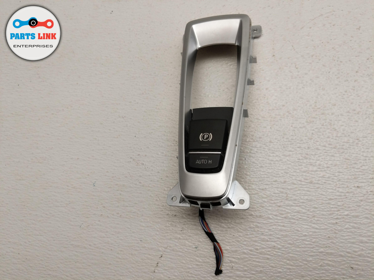 20142018 BMW X5 35I XDRIVE F15 EMERGENCY PARKING HAND BRAKE SWITCH W/ TRIM OEM PARTS LINK ENT