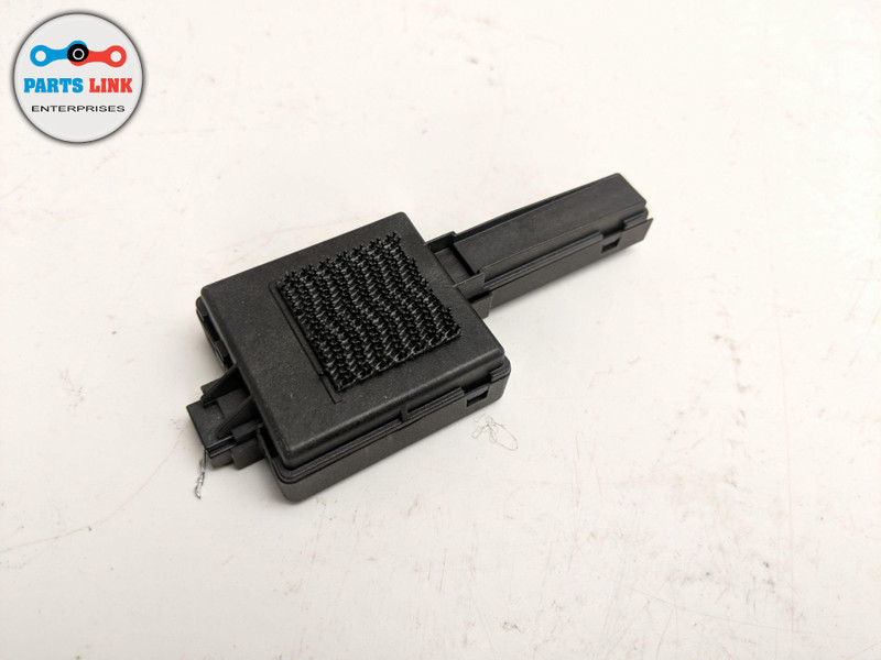 20102015 RANGE ROVER SPORT L494 3.0L DCUGA KEYLESS ENTRY MODULE