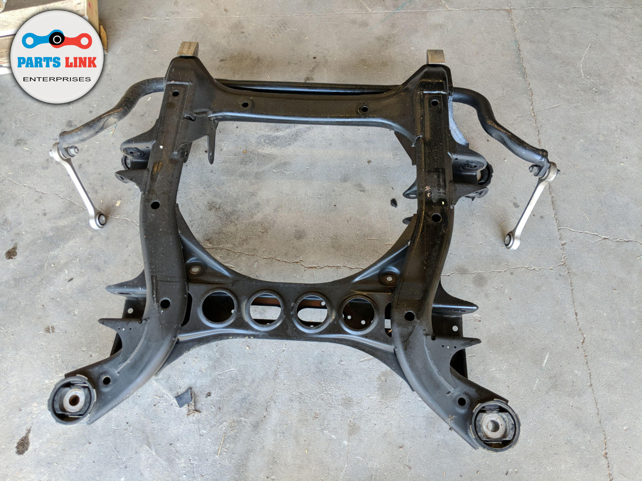 20082017 VOLKSWAGEN TOUAREG 7P FRONT ENGINE SUBFRAME CRADLE W/ SWAY