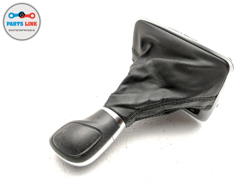 20112012 VOLKSWAGEN TOUAREG 7P AUTO TRANSMISSION SHIFTER SELECTOR BOOT