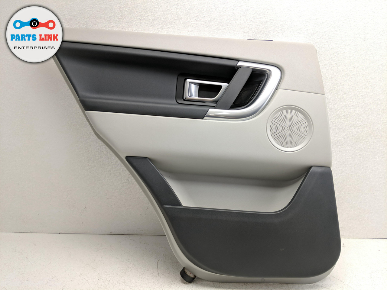 Inner Console AC & CD Panel Trim Cover For Land Rover Discovery Sport 2015-2018