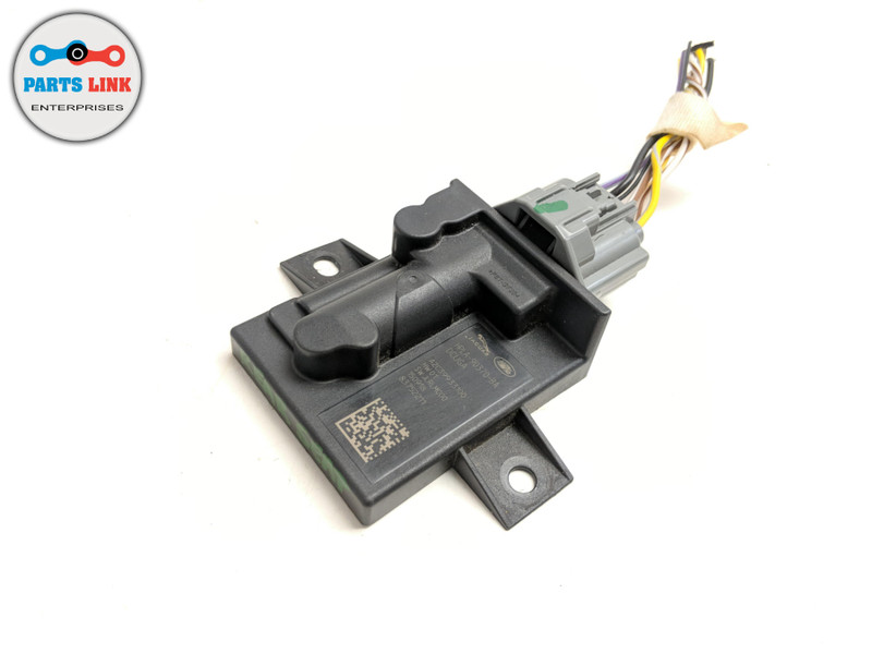2018 2019 RANGE ROVER VELAR L560 FUEL GAS PUMP CONTROL MODULE COMPUTER