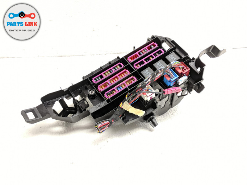 20182020 AUDI Q5 FY FRONT LEFT FLOOR DASH FUSE BOX RELAY TERMINAL