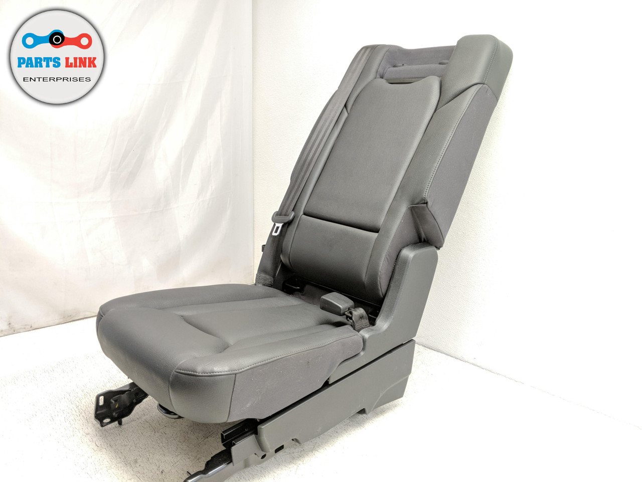 20172019 AUDI Q7 4M REAR CENTER SECOND ROW SEAT FRAME TRACK COVER BELT