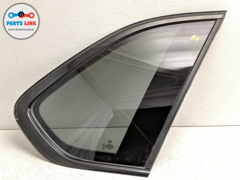 20142018 BMW X5 F15 REAR RIGHT QUARTER PANEL VENT WINDOW GLASS TRIM