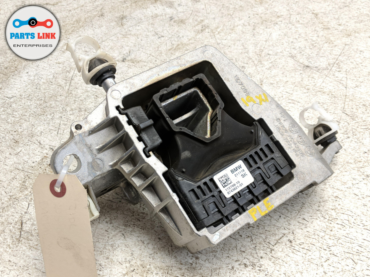 20162019 BMW X1 F48 2.0L TOP RIGHT ENGINE MOTOR MOUNT SUPPORT BRACKET