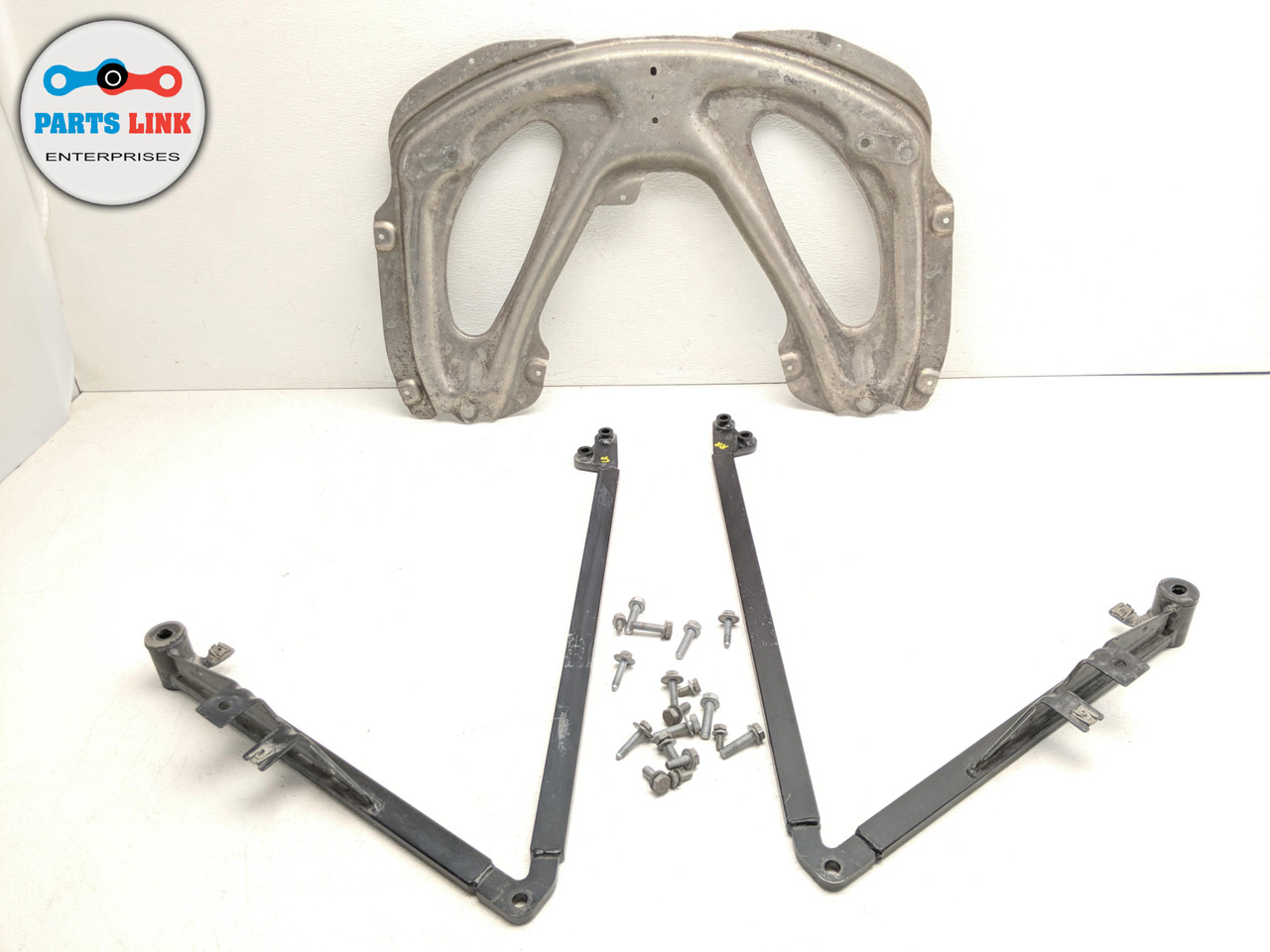 1316 BMW M5 F10 REAR LOWER PAN CROSSMEMBER PLATE SKID SHIELD BRACE BAR