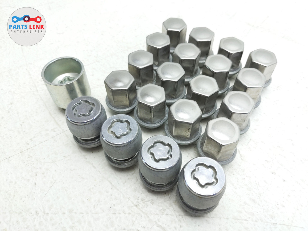 1 Piece Ford Transit Locking Wheel Nut Set for Alloy Wheels for 2000 Onwards