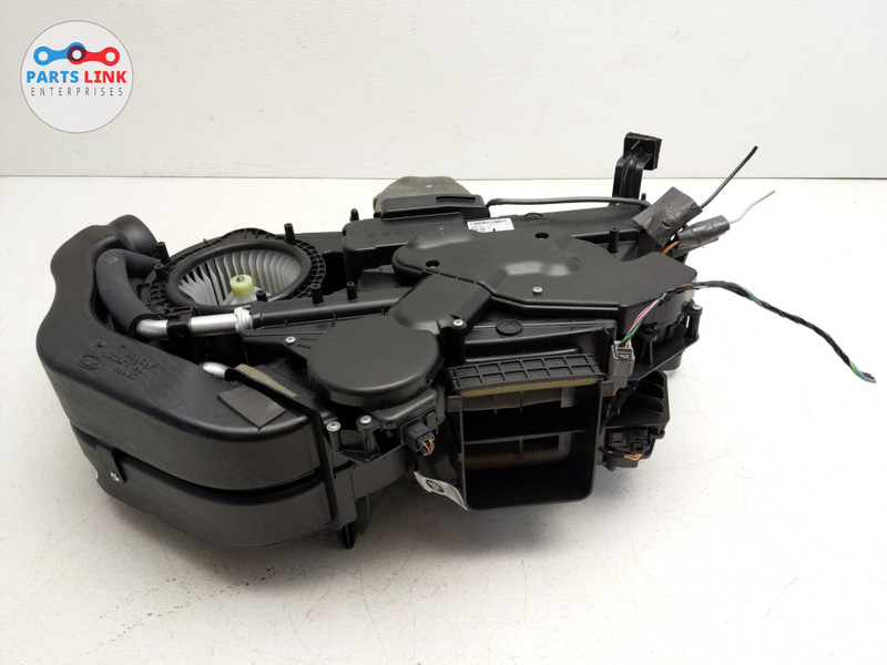 20142017 RANGE ROVER SPORT L494 REAR HEATER CORE UNIT CASE BLOWER
