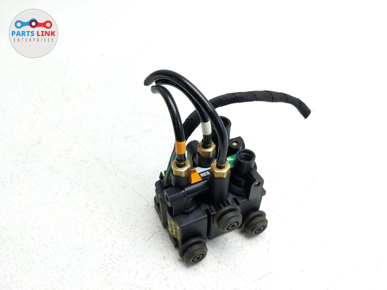 20142017 RANGE ROVER SPORT L494 REAR RIGHT SUSPENSION VALVE SOLENOID BLOCK UNIT