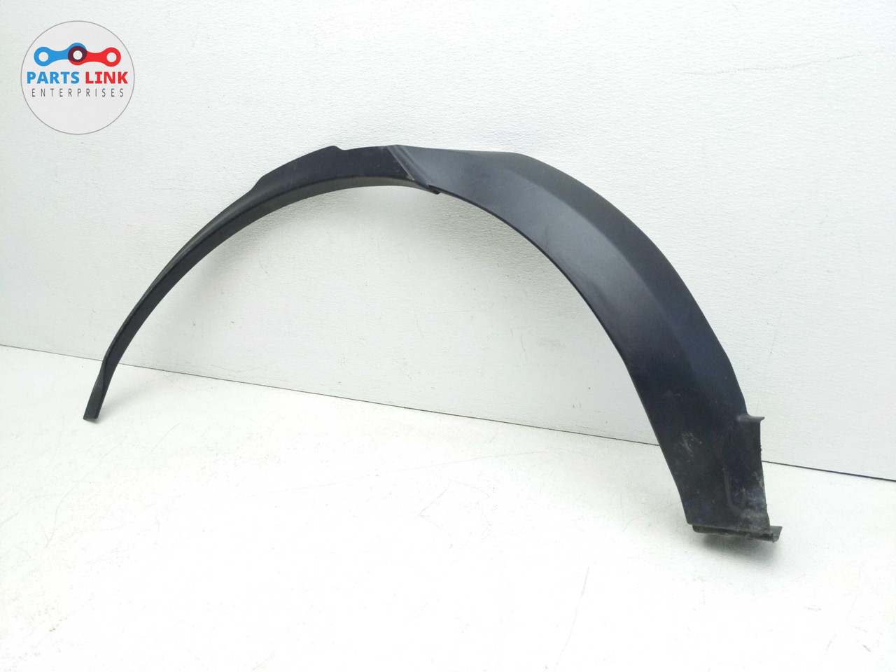 1719 LAND ROVER DISCOVERY L462 REAR RIGHT FENDER FLARE WHEEL WELL ARCH
