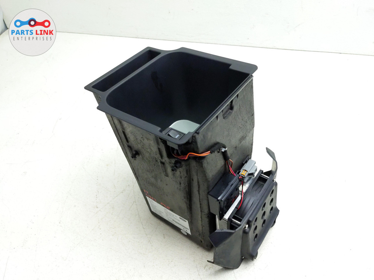 1720 LAND ROVER DISCOVERY 5 L462 CENTER CONSOLE COOLER BOX STORAGE