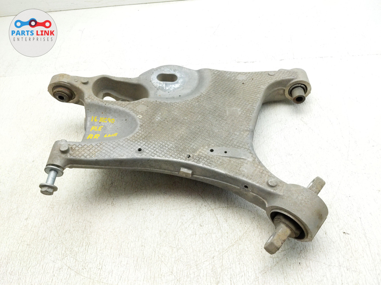 20162019 VOLVO XC90 REAR RIGHT LOWER CONTROL ARM LEAF SPRING LINK BONE XC60 V90